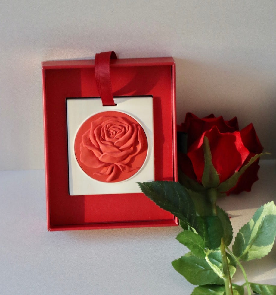 [ RED - LUSHROSE ] Oriental Tea Spirit Aroma Diffuser Pendant