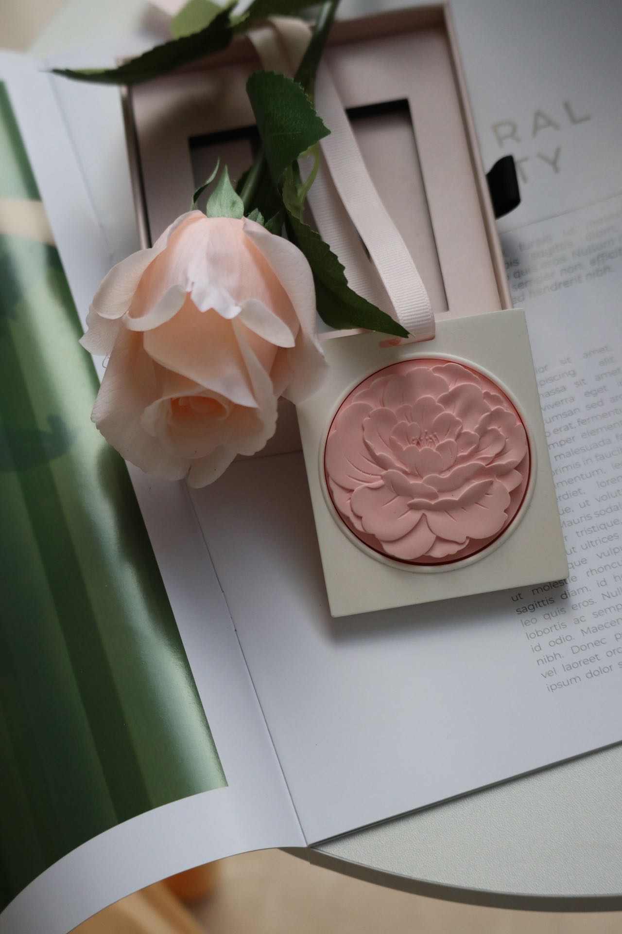 [ PINK - TREEPEONY ] Oriental Tea Spirit Aroma Diffuser Pendant
